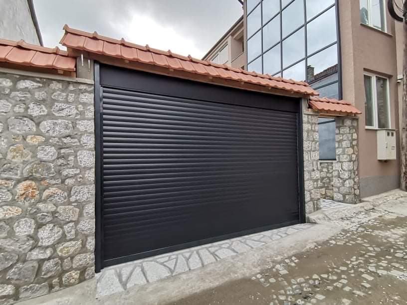 Гаражна врата 3